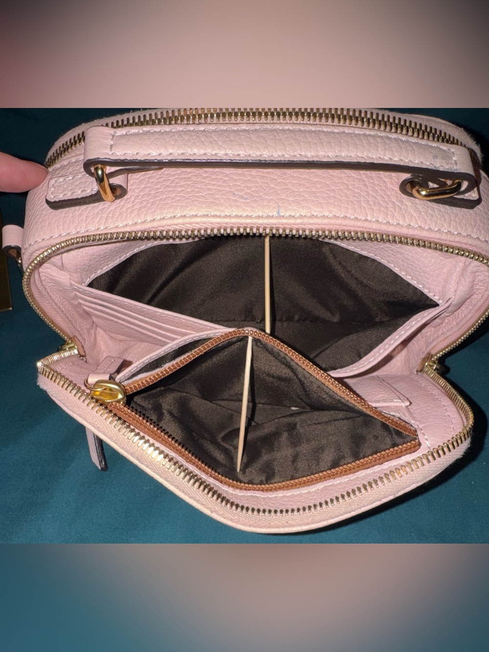 Dooney & Bourke Women's Belvedere Ambler Crossbody Camera Bag Pebbled Leather - Picture 13 of 15